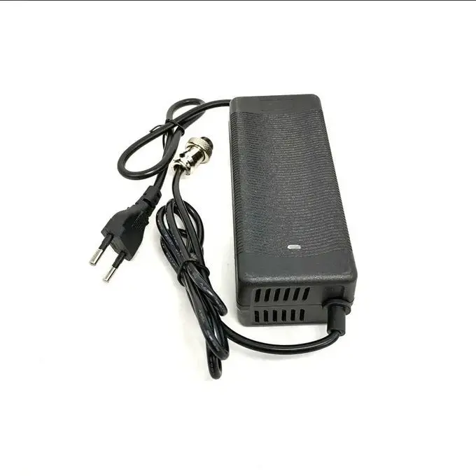 Chargeur 54.6V 2A